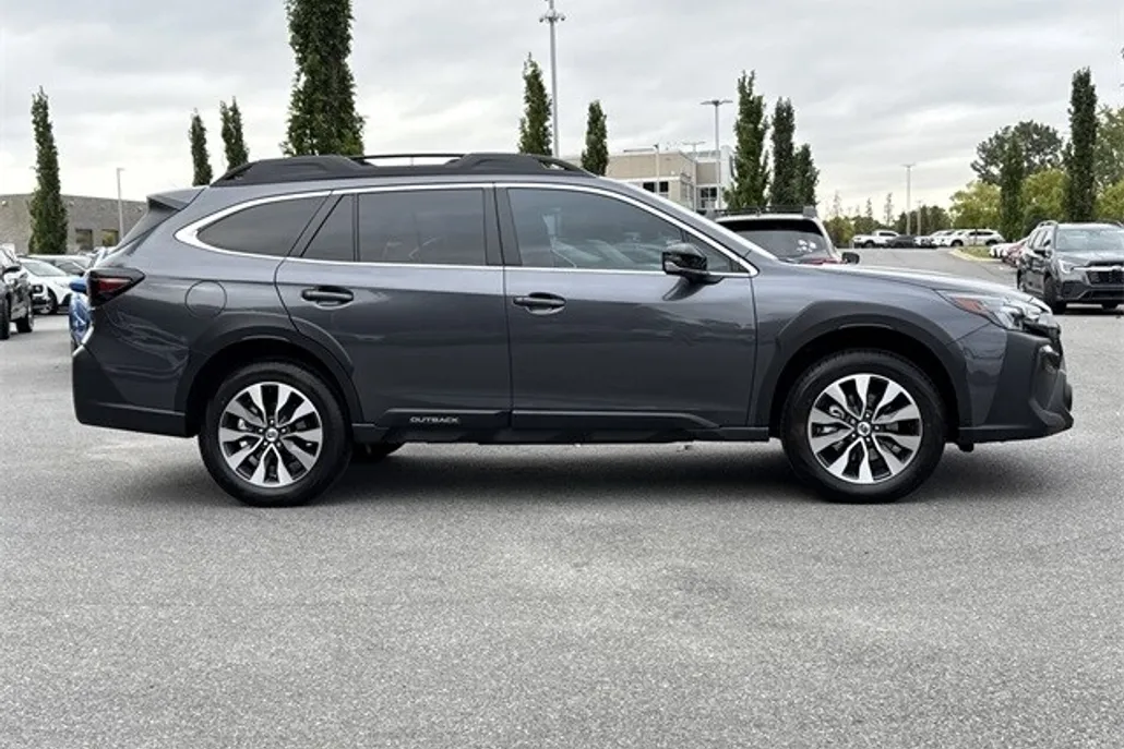 2025 Subaru Outback Limited photo 1