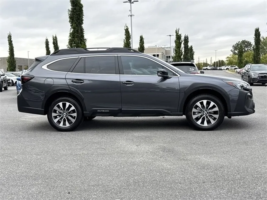 2025 Subaru Outback Limited photo 1