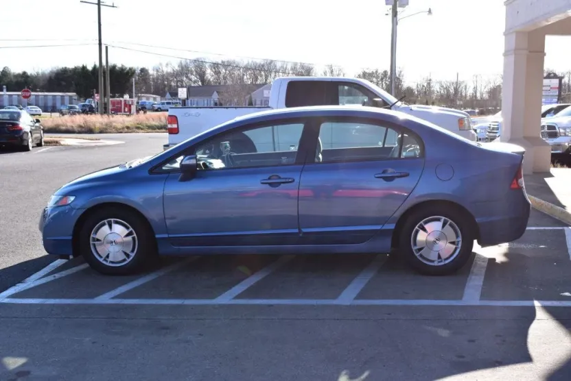 2010 Honda Civic Hybrid photo 1