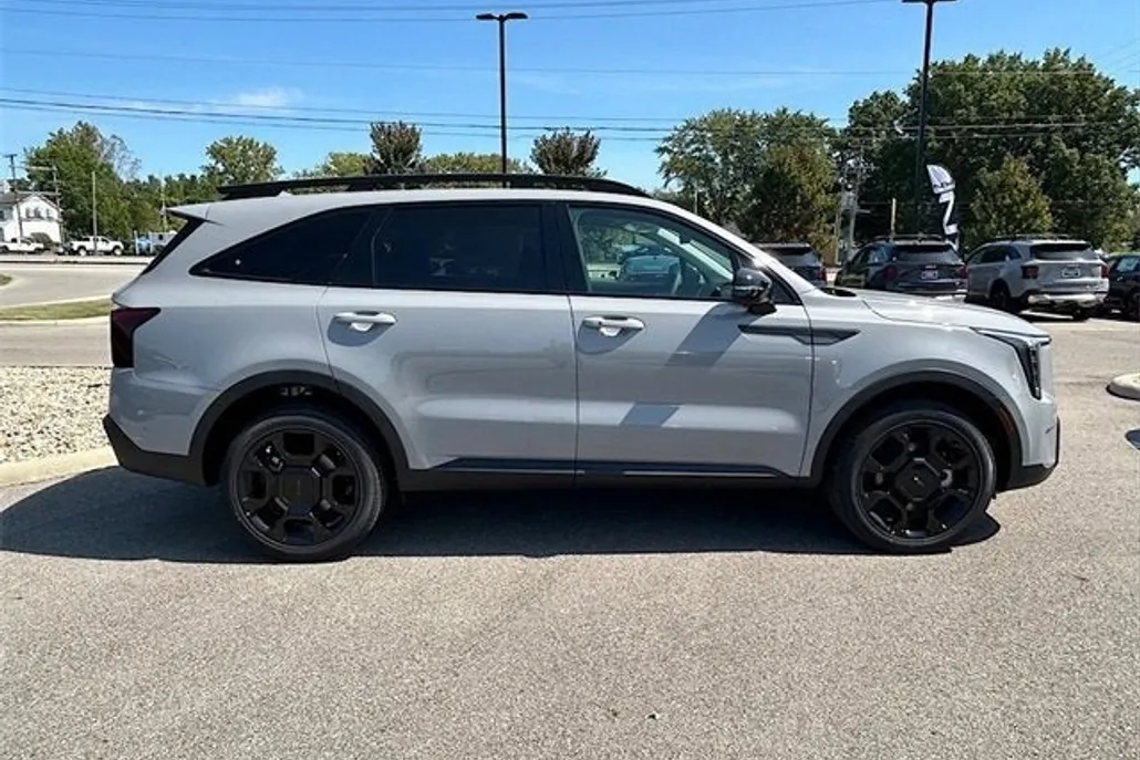 2026 Kia Sorento X-Line SX photo 1