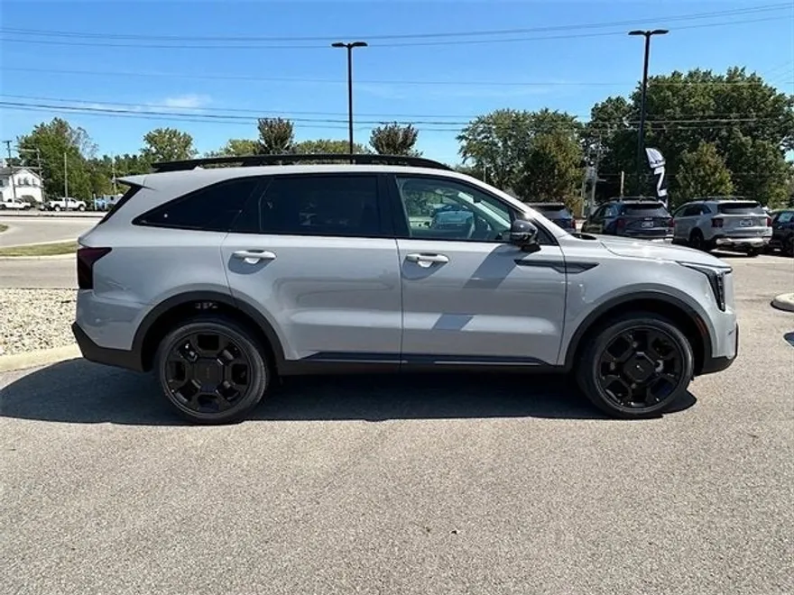 2026 Kia Sorento X-Line SX photo 1