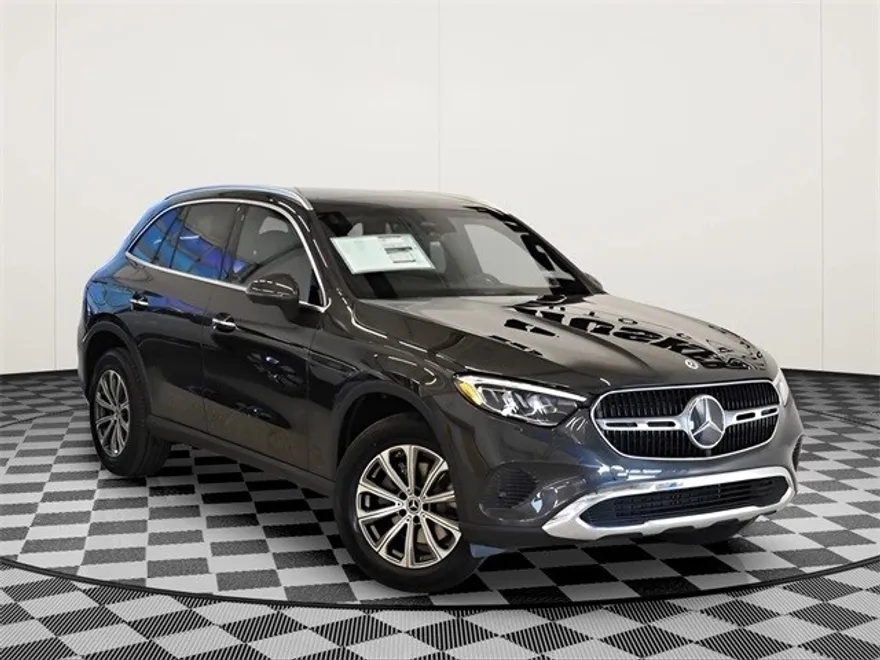 2026 Mercedes Benz GLC 300 4MATIC photo 1
