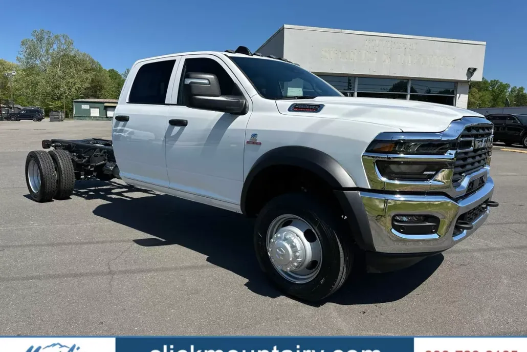 2025 Ram 4500 Tradesman photo 1