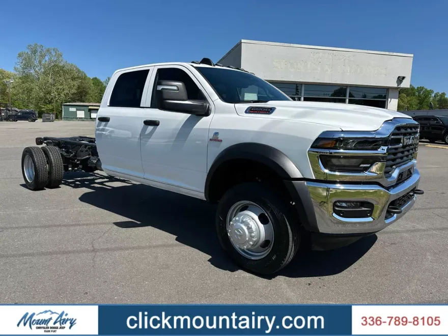 2025 Ram 4500 Tradesman photo 1