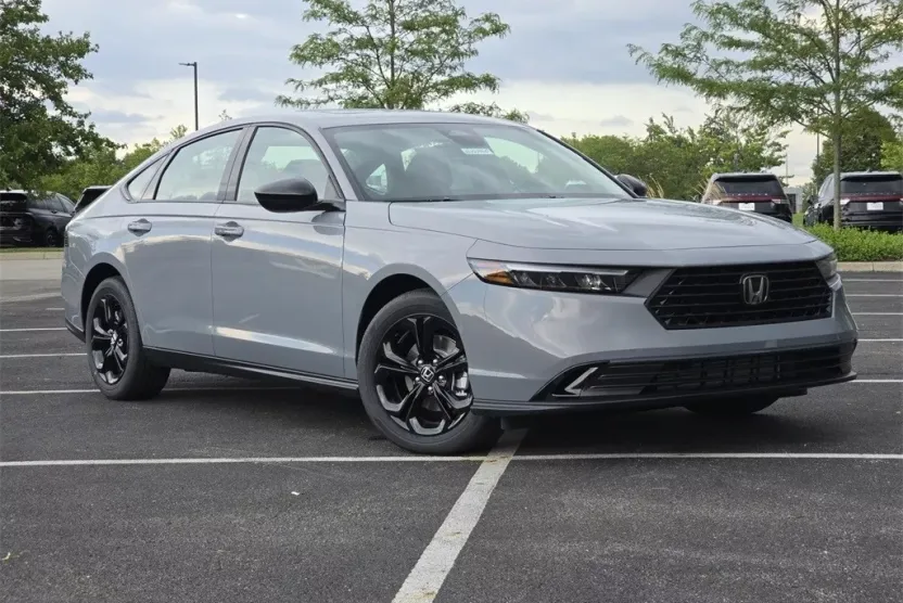 2025 Honda Accord SE photo 1