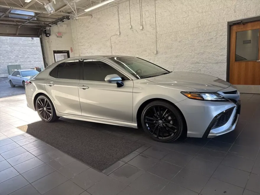 2023 Toyota Camry XSE V6 photo 1