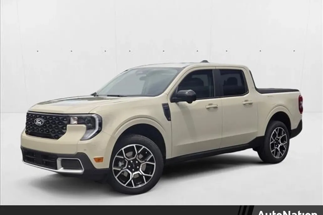 2025 Ford Maverick Lariat photo 1