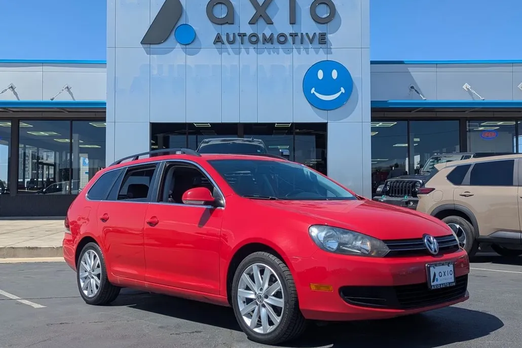 2012 Volkswagen Jetta SportWagen 2.0 TDI photo 1