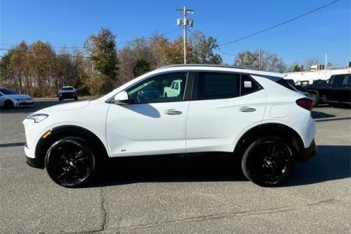 2025 Buick Encore GX Sport Touring photo 2