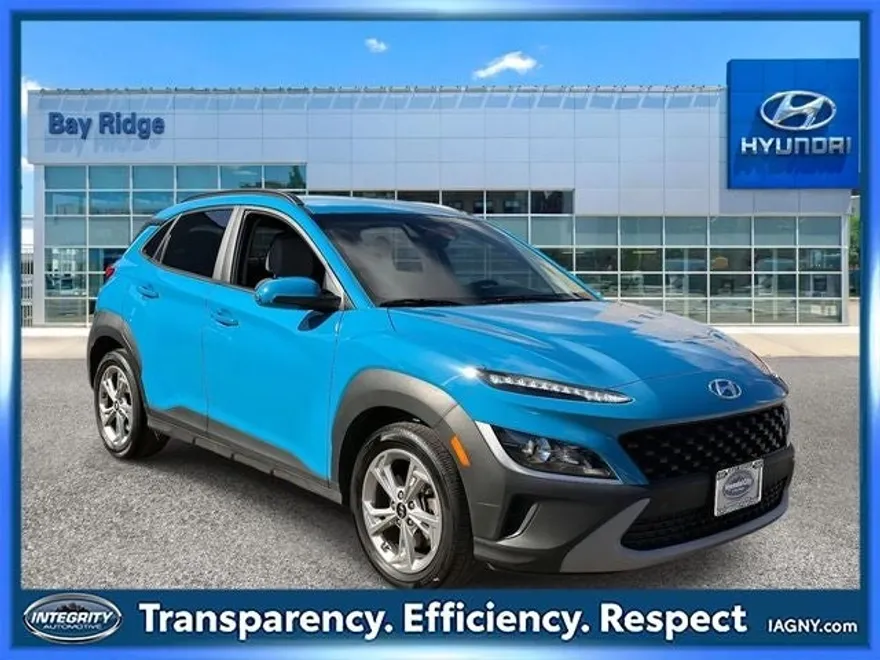 2023 Hyundai Kona SEL photo 1