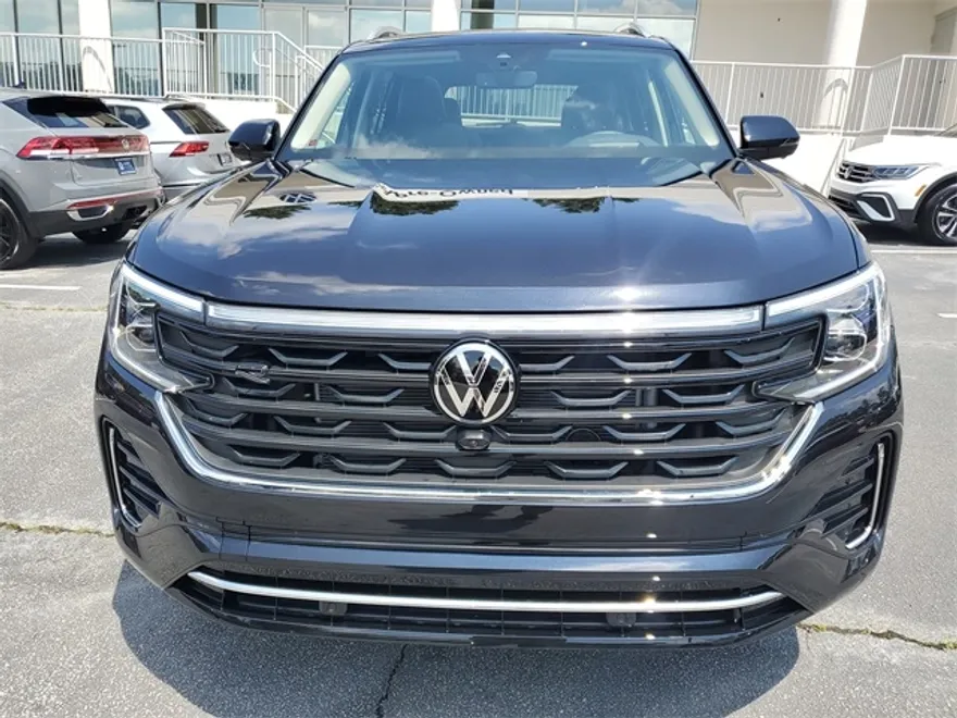 2026 Volkswagen Atlas SEL Premium R-Line photo 1