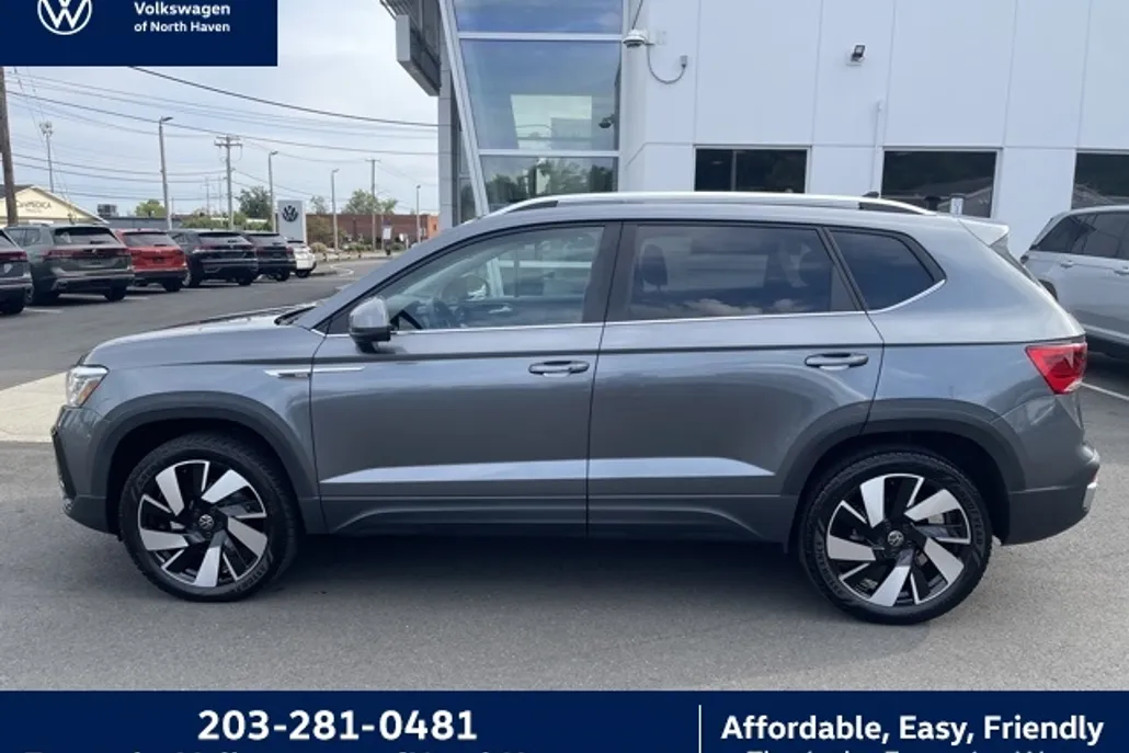 2024 Volkswagen Taos SEL photo 1