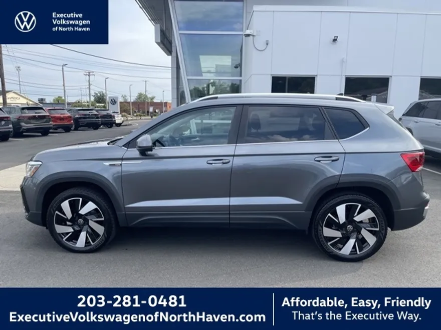 2024 Volkswagen Taos SEL photo 1
