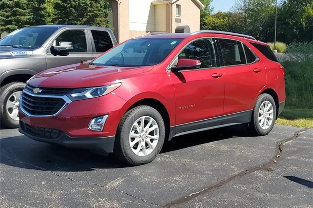 2019 Chevrolet Equinox LT photo 1