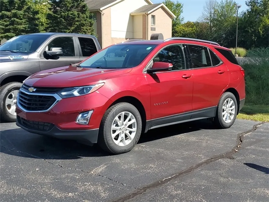 2019 Chevrolet Equinox LT photo 1