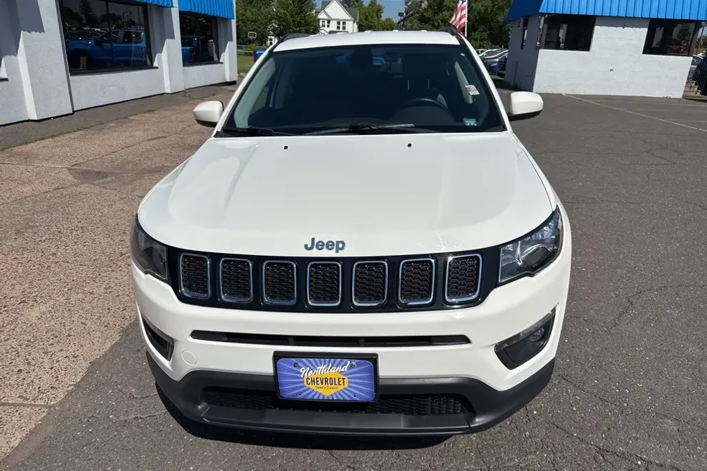 2018 Jeep Compass Latitude photo 1