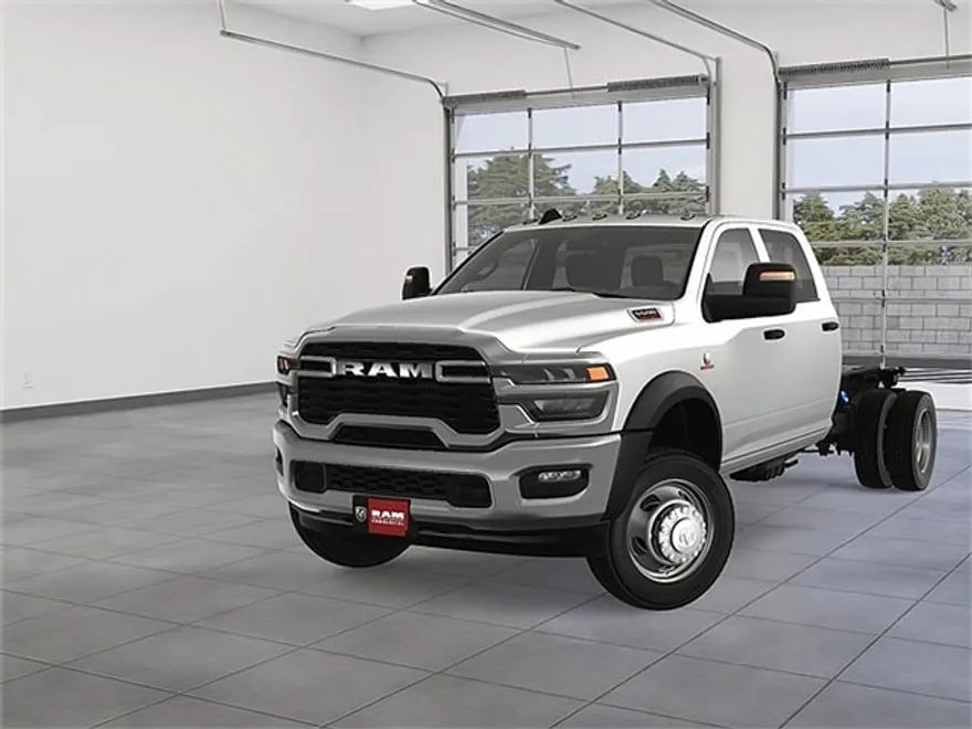 2025 Ram 5500 Tradesman photo 1