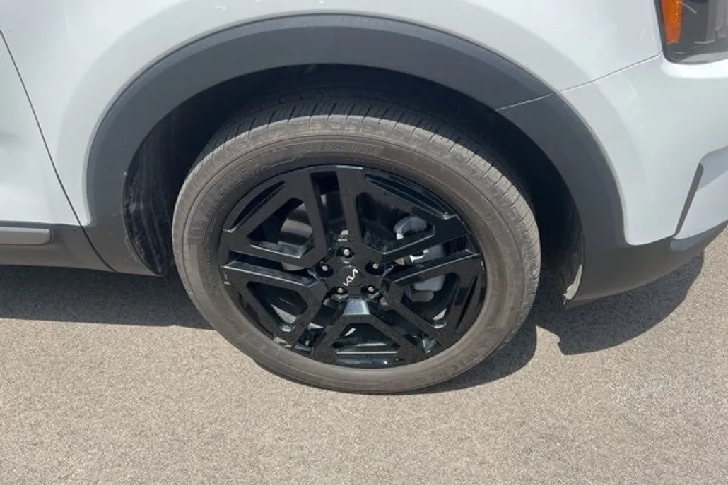 2023 Kia Telluride X-Line photo 1