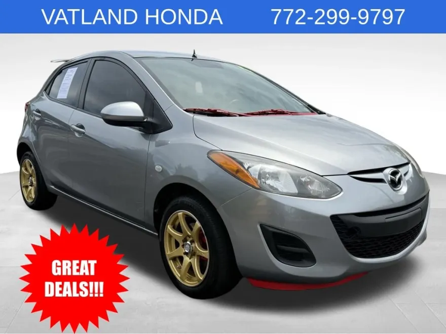 2014 Mazda Mazda2 Sport photo 1