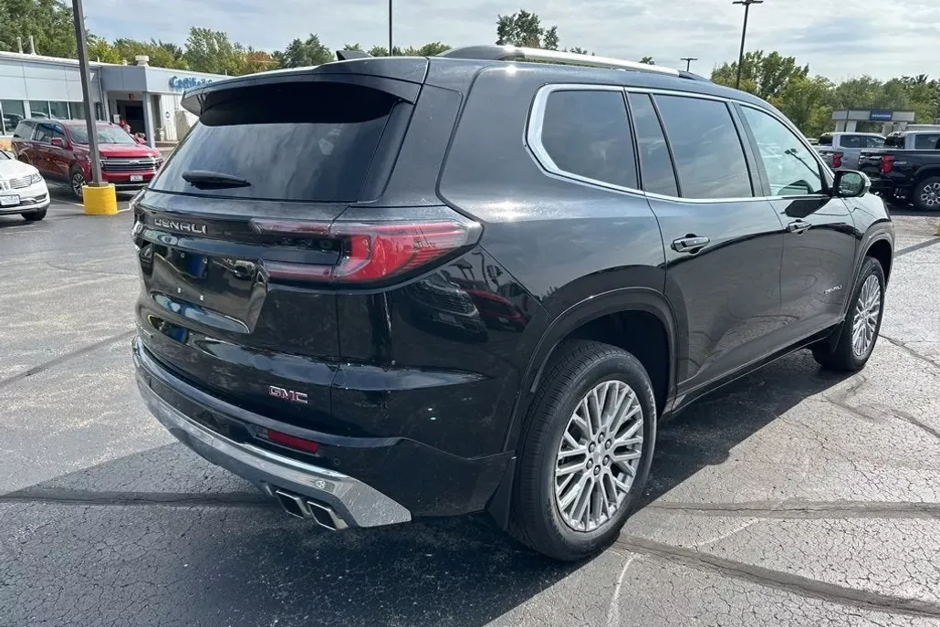 2024 Gmc Acadia Denali photo 1