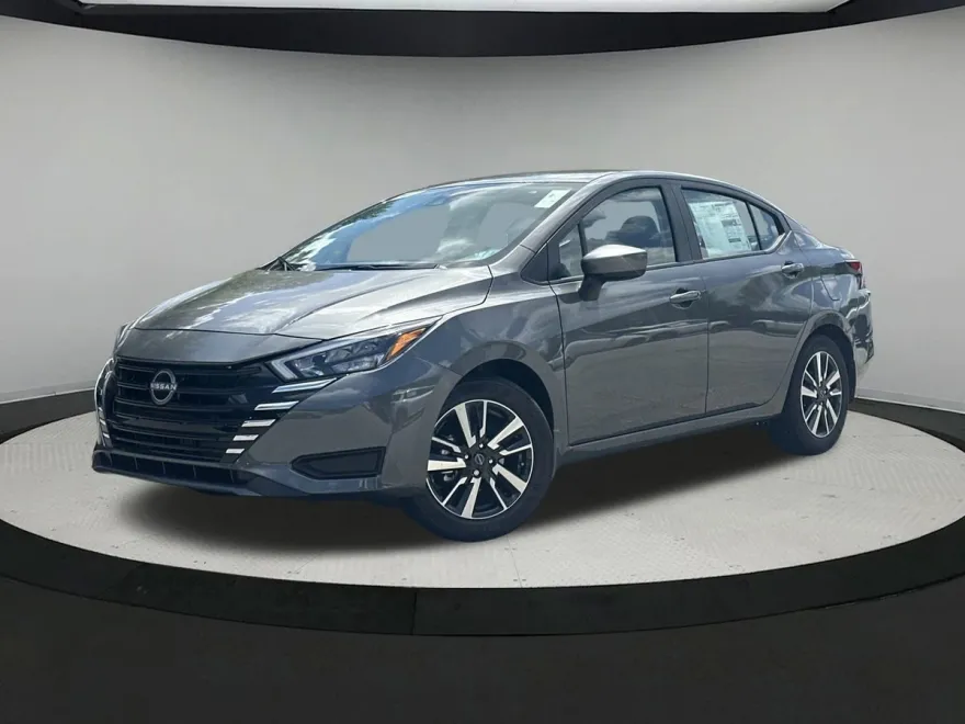 2025 Nissan Versa 1.6 SV photo 1