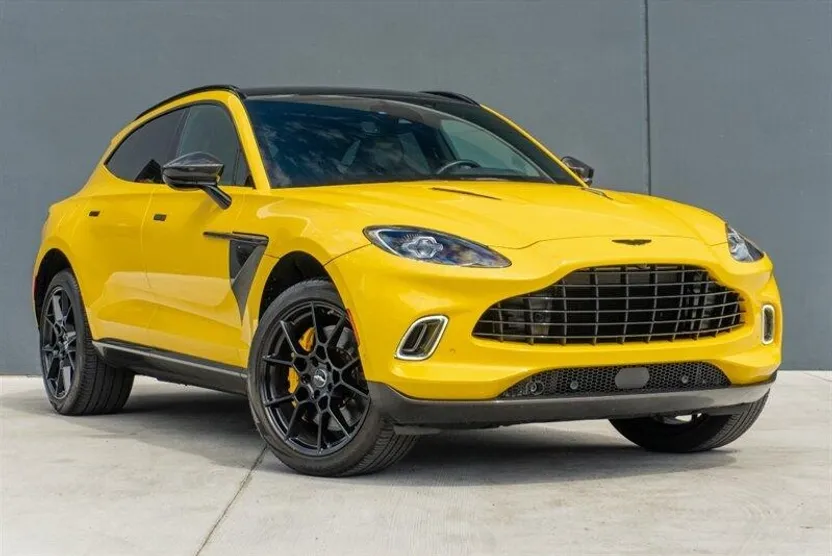 2021 Aston Martin DBX AM8 photo 1