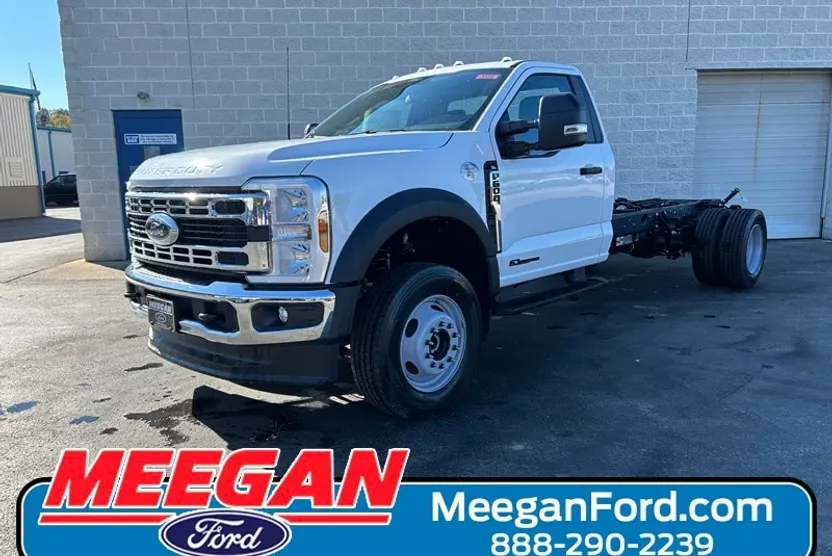 2026 Ford F-600 photo 1
