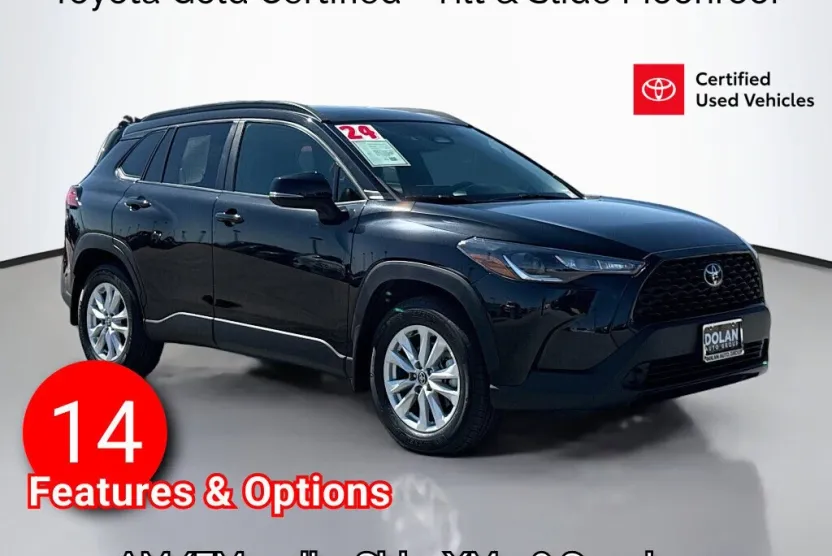 2024 Toyota Corolla Cross LE photo 1