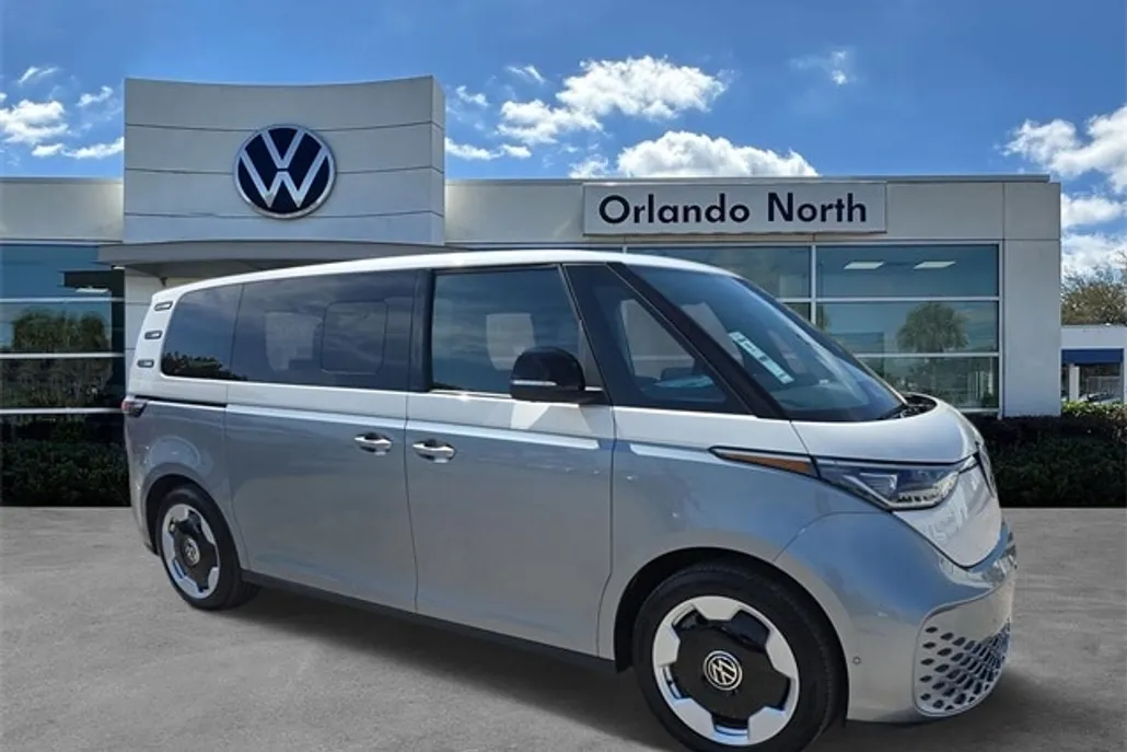 2025 Volkswagen ID. Buzz Pro Plus photo 1