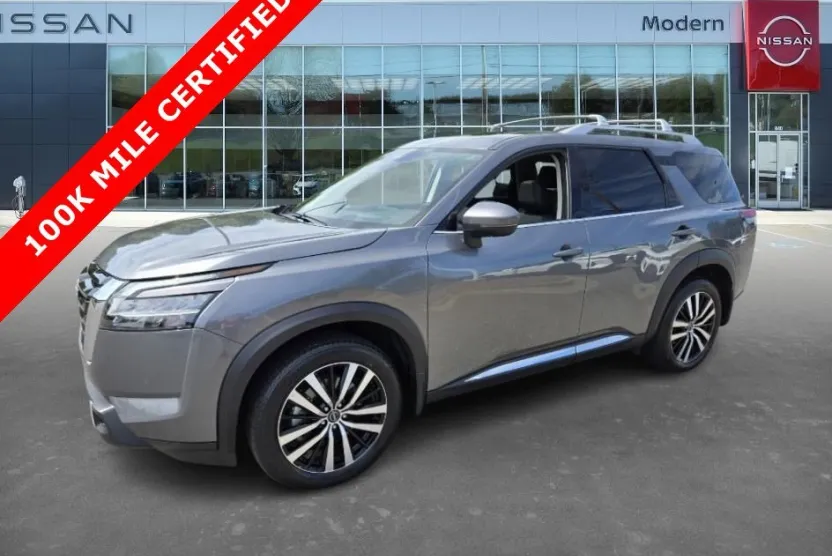 2024 Nissan Pathfinder Platinum photo 1