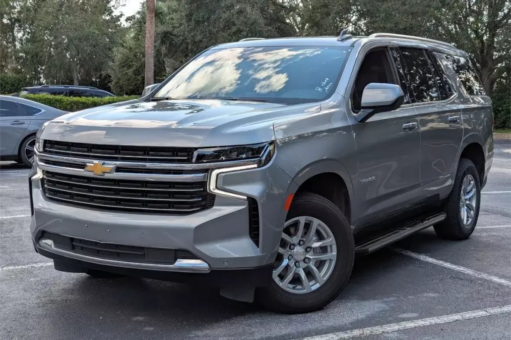 2023 Chevrolet Tahoe LT photo 1