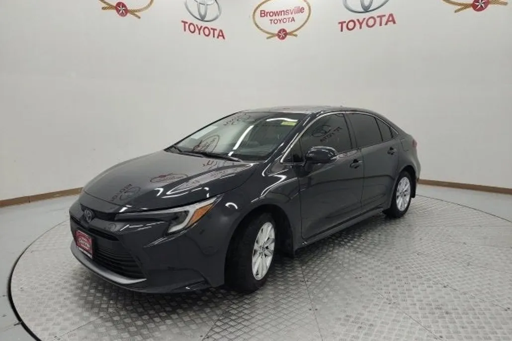 2024 Toyota Corolla XLE photo 1
