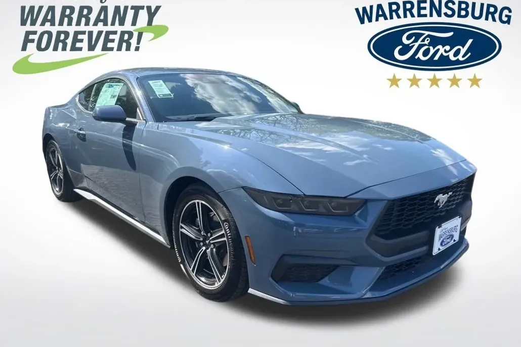2025 Ford Mustang EcoBoost photo 1