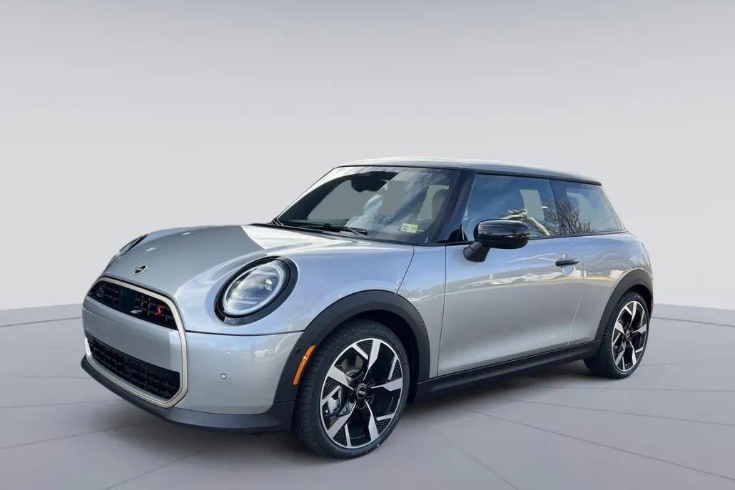 2025 Mini Cooper Hardtop S photo 1