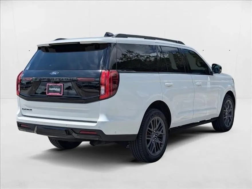 2025 Ford Expedition Platinum photo 1