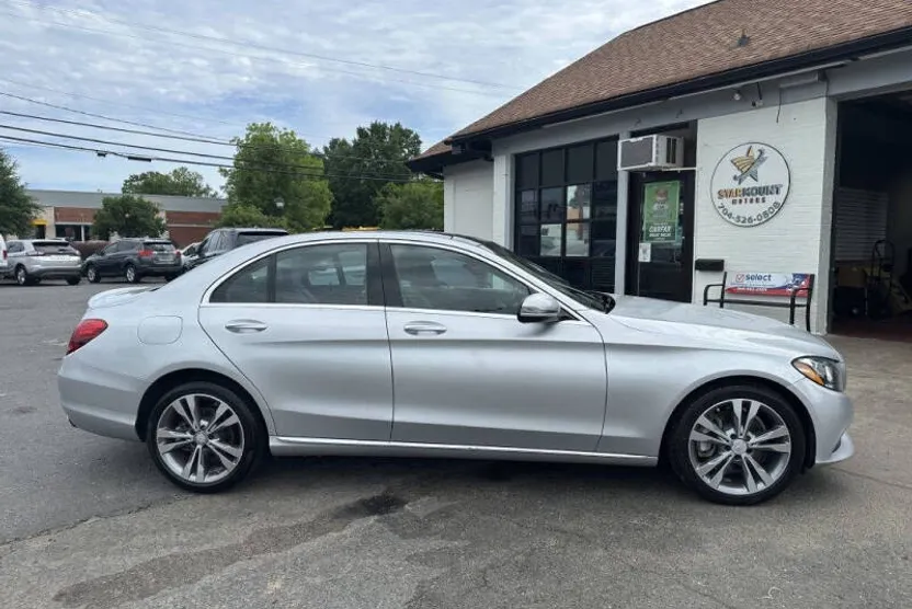 2016 Mercedes Benz C 300 4MATIC photo 1