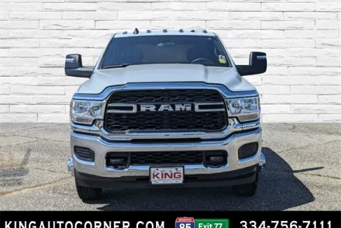 2024 Ram 3500 Tradesman photo 2