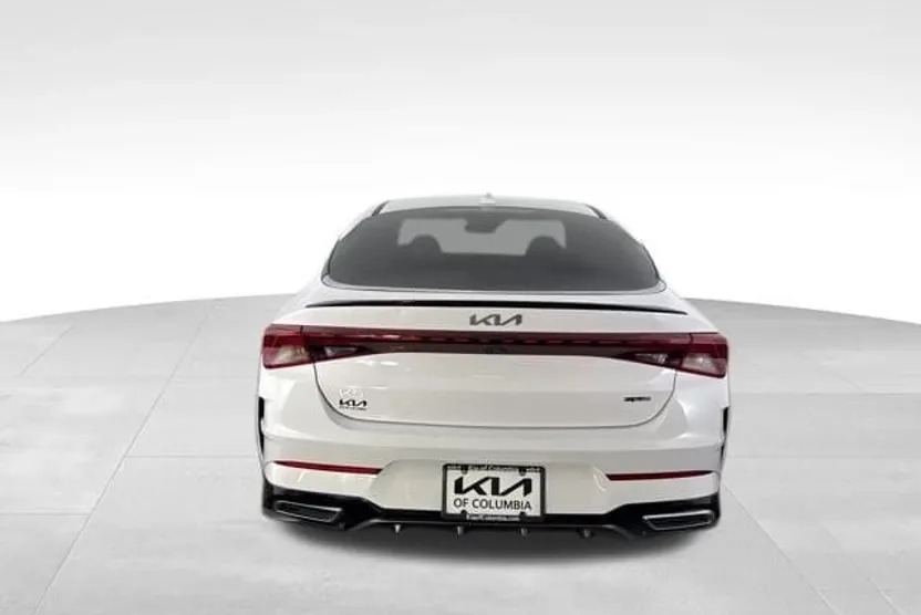 2024 Kia K5 GT-Line photo 1