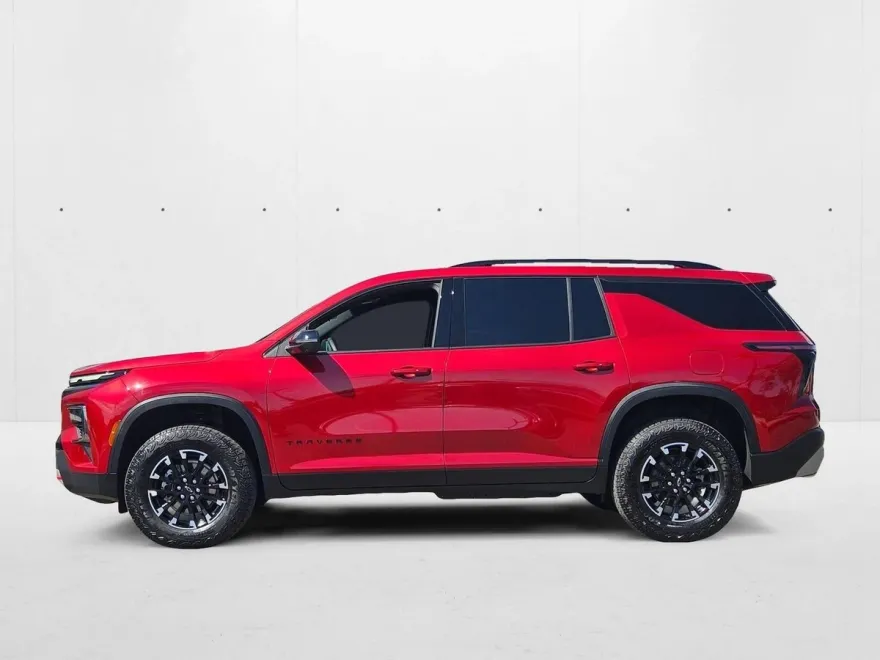 2025 Chevrolet Traverse Z71 photo 1
