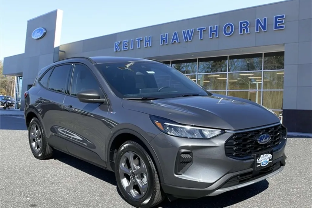 2025 Ford Escape ST-Line photo 1