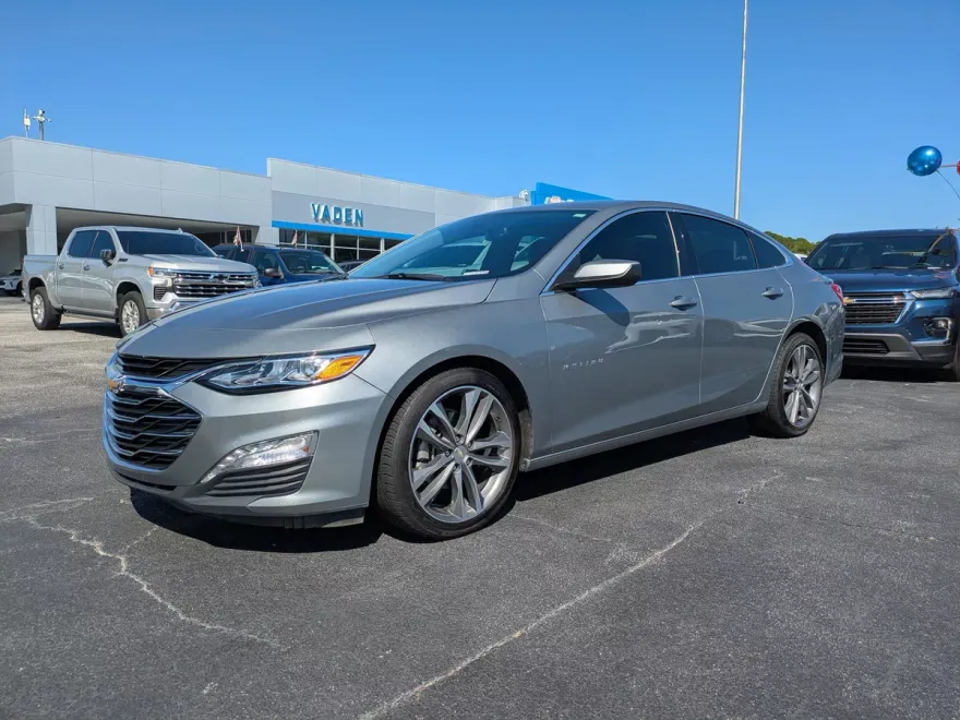 2023 Chevrolet Malibu 2LT photo 1