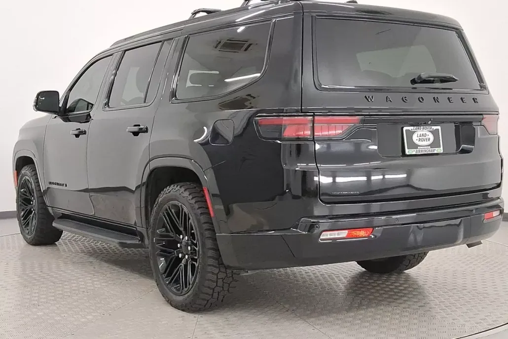 2022 Jeep Wagoneer Series III Carbide photo 1