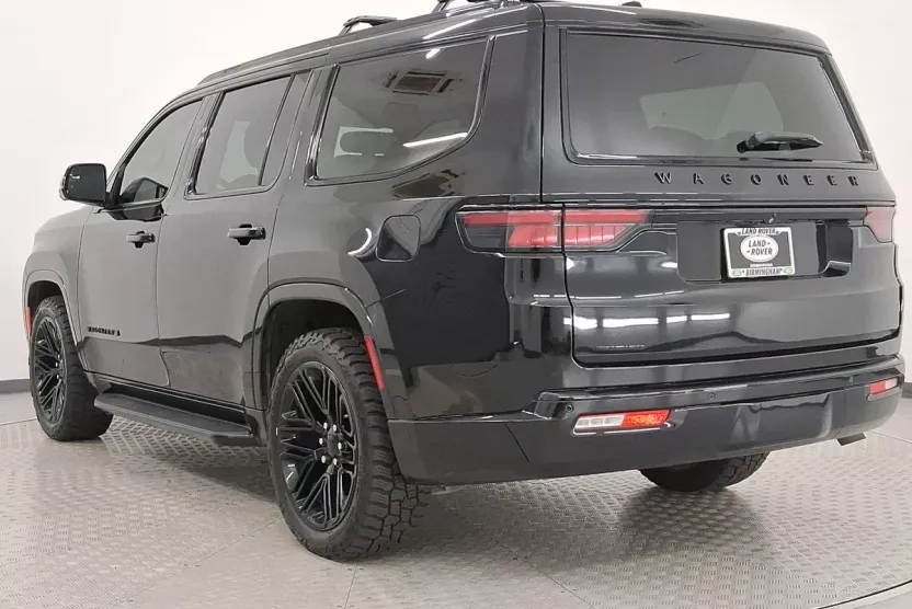 2022 Jeep Wagoneer Series III Carbide photo 1