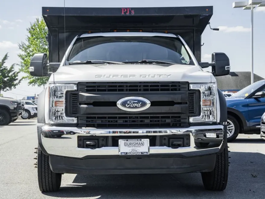 2017 Ford F-550 XL photo 1