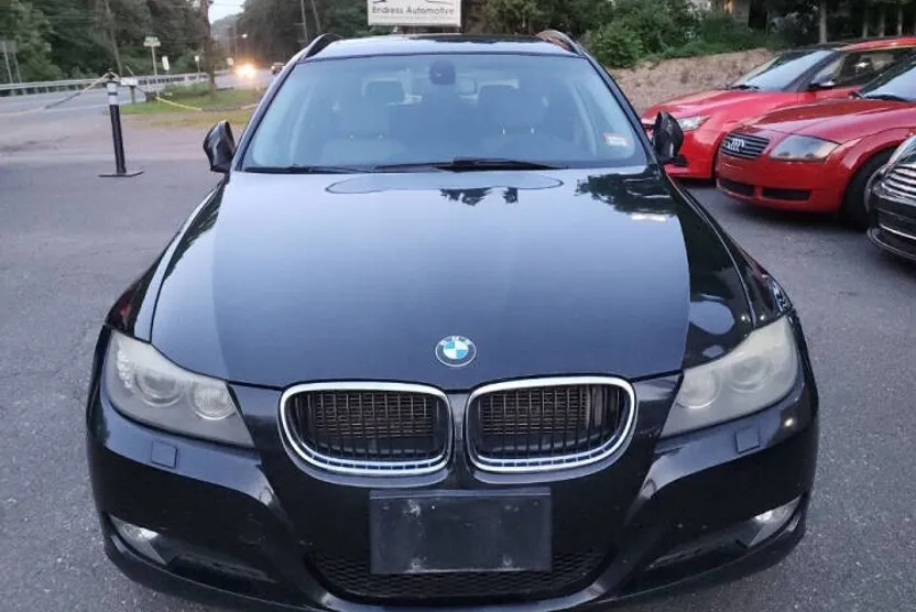 2011 Bmw 328i xDrive Sports Wagon photo 1