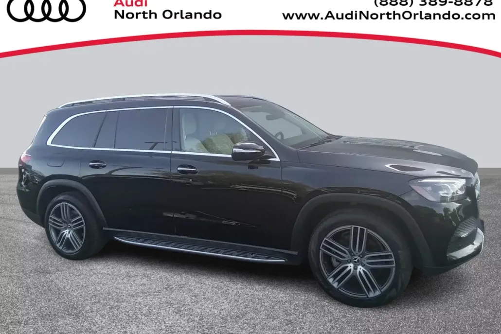 2023 Mercedes Benz GLS 450 4MATIC photo 1
