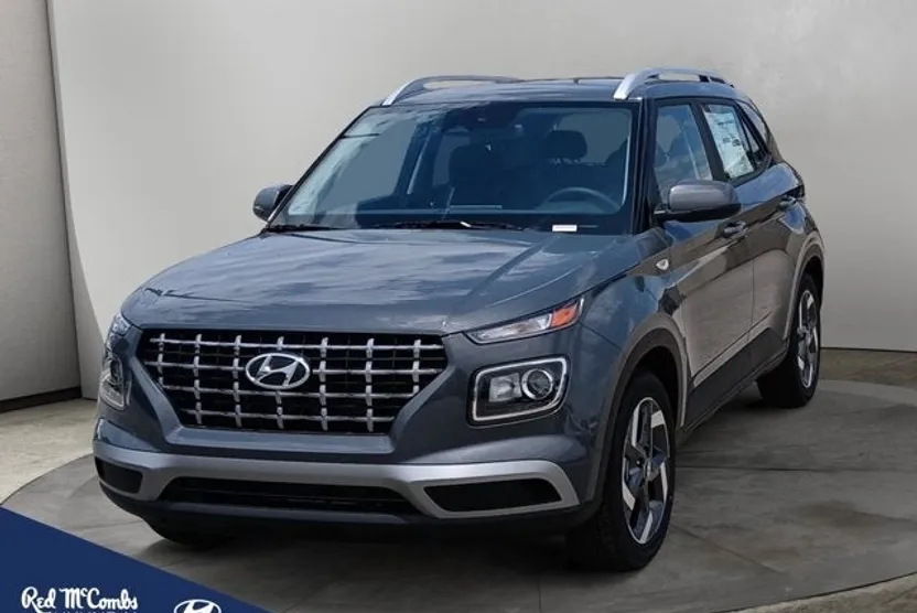 2025 Hyundai Venue SEL photo 1