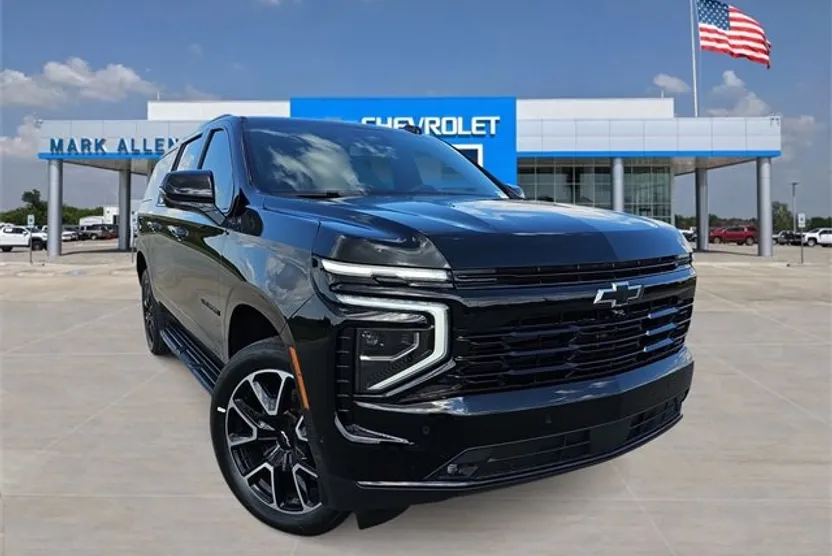 2026 Chevrolet Suburban RST photo 1