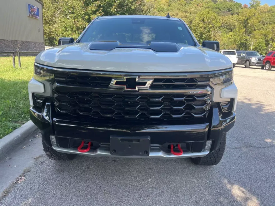 2022 Chevrolet Silverado 1500 ZR2 photo 1