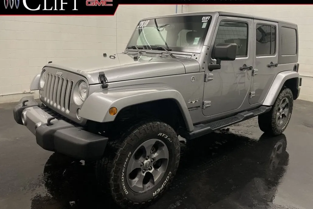 2018 Jeep Wrangler Unlimited Sahara photo 1